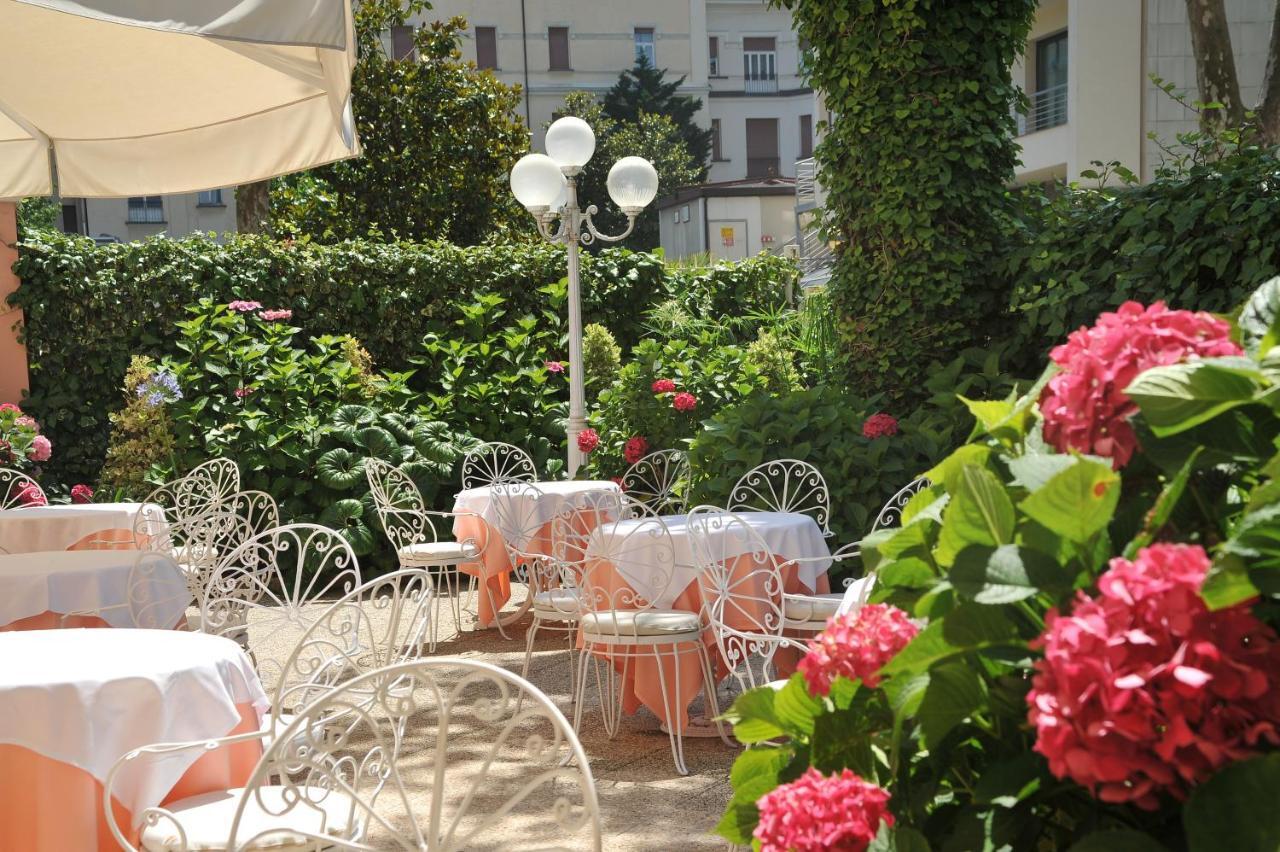 Hotel Milton Rimini Eksteriør bilde